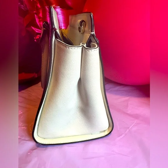 Kate Spade Margaux Satchel- orig CB strap EXCELLENT CONDITION - Picture 4 of 10